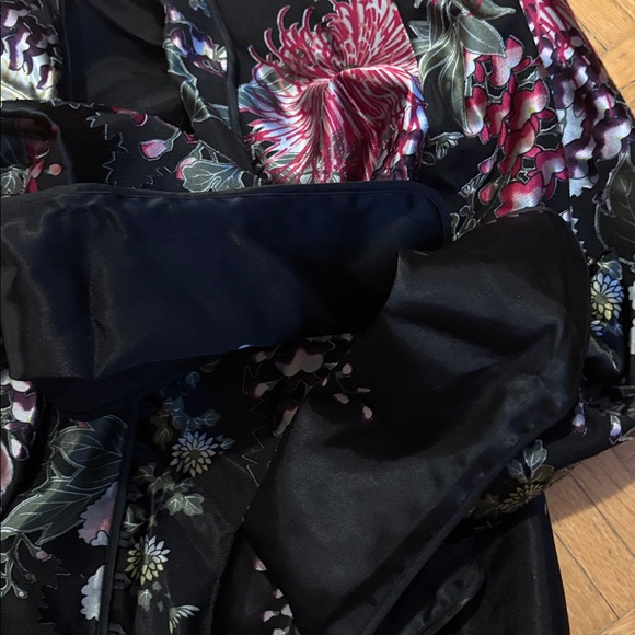 JS Collection Floral Black Jacket - Picture 5 of 11